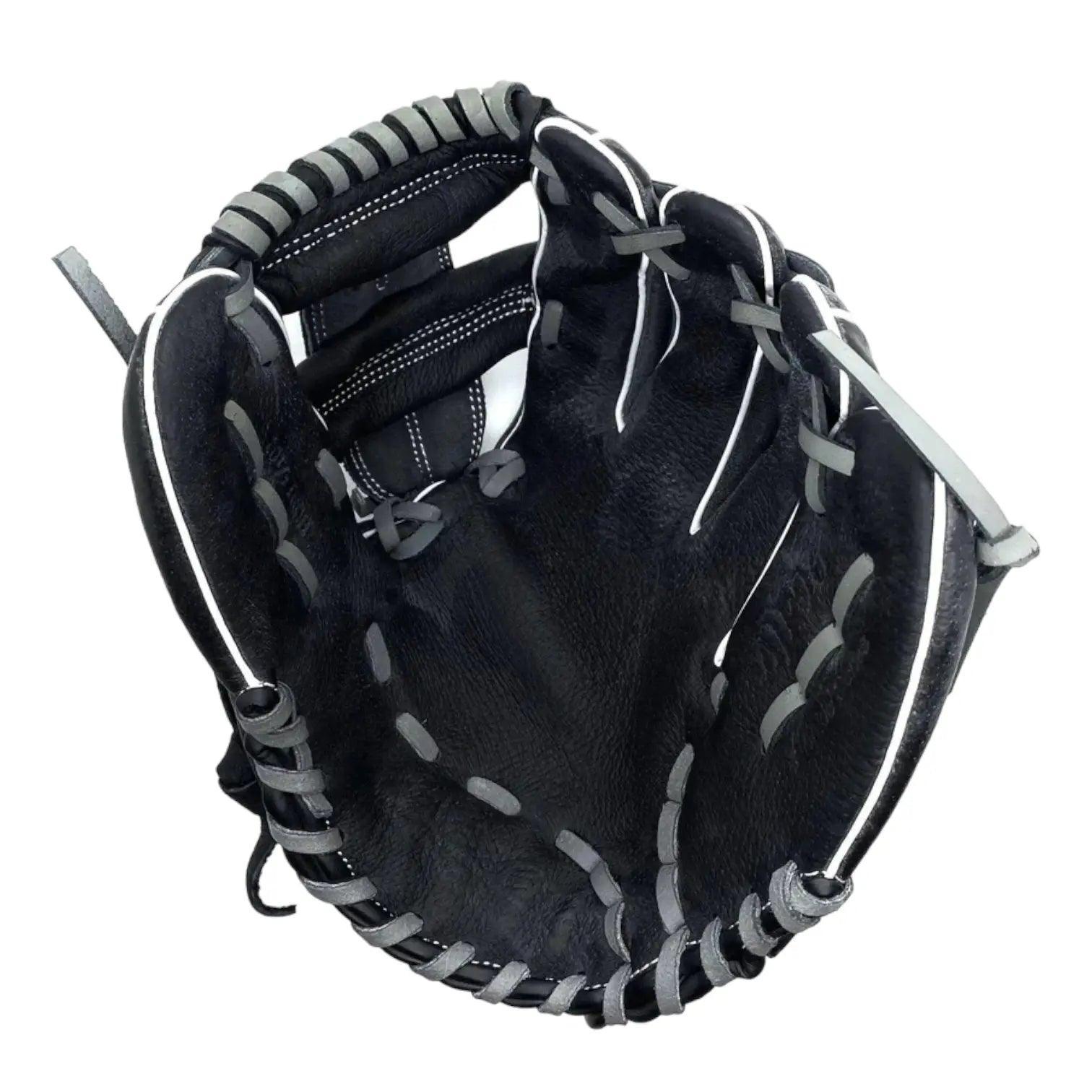 Akadema Youth Glove 10.5” In Ages 6-8 - CustomBallgloves.com