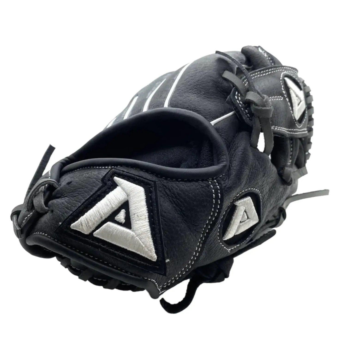 Akadema Youth Glove 10.5” In Ages 6-8 - CustomBallgloves.com